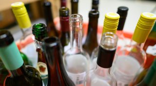 Ein Monat ohne Alkohol: Bünder Arzt klärt über die Auswirkungen auf