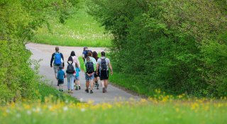So schützt man sich gegen Zecken und andere Plagegeister