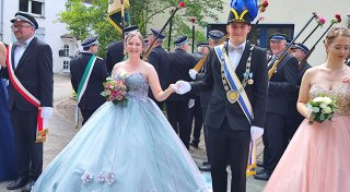 Beim Schützenfest: Finn und Marion Nolte regieren in Borgentreich-Lütgeneder