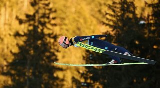 Paschke springt zum Tournee-Start auf Platz vier