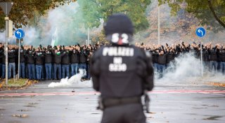 Länder uneinig bei Polizeikosten für Fußball