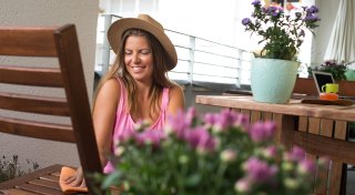 Grillen, Rauchen, Feiern? Was auf dem Balkon erlaubt ist - und was nicht