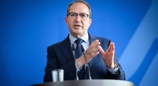 Dobrindt bringt Migrationsgesetze ins Kabinett
