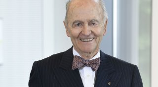 Bielefelder Unternehmerlegende Wolfgang Böllhoff wird 90