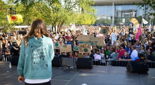 Tausende bei Demonstrationen für Klimaschutz