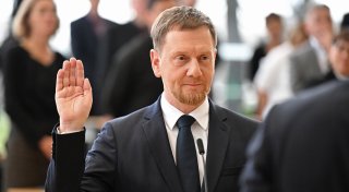Sachsen: Ein Bündnis wie eine schwankende Elbbrücke