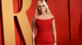 Prada übernimmt Versace komplett