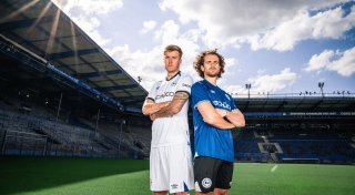 Mit vielen Fotos: Arminia präsentiert neue Trikots nach dem Ausrüsterwechsel