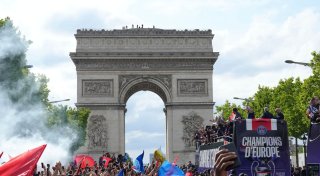 79 Festnahmen nach erneuter Randale bei PSG-Feier in Paris