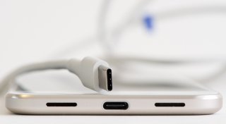 Ein Stecker für (fast) alle(s): USB-C stoppt das Kabelchaos