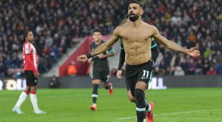 Liverpool müht sich zum Sieg und baut Tabellenführung aus
