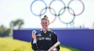 Golferin Henseleit genießt Fest mit besonderer Tischdeko