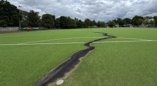 Bielefelder Fußballplatz „zu laut“: Neue Details zum Brandschaden in Milse