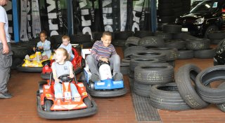 „Büren on Wheels“: Tausende besuchen die etwas andere Gewerbeschau im Kreis Paderborn
