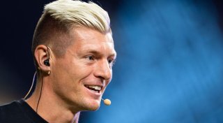 Ein Tag nach Rückzug: Kroos postet Bild mit Trophäe