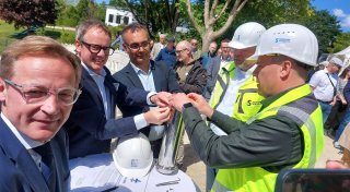 Neues Warburger Waldbad: Der Grundstein ist gelegt