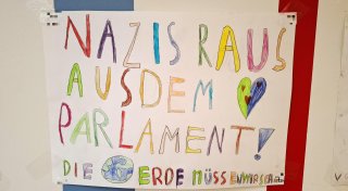 Kinderbilder als Machtinstrument? Wie Lippes Kommunen Wahlbeeinflussung begegnen