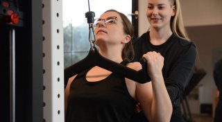 Personal Trainerin aus dem Bünder Land zeigt: So sieht ein intensives Training aus
