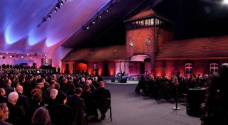 Auschwitz-Überlebender: Widersetzt euch Verschwörungsmythen