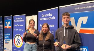 Zwei junge Rechenkönner aus Enger haben ihre Titel nach fünf Jahren verteidigt