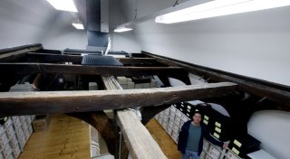 Neue Technik für altes Wissen: Spenge modernisiert sein Archiv