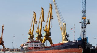 EU verhängt Sanktionen gegen iranische Häfen