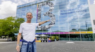 Gütersloher Bertelsmann-Konzern peilt ambitioniertes Ziel an