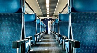 Detmolderin fassungslos über Deutsche Bahn: „Mein Enkel fährt nie wieder mit dem Zug“