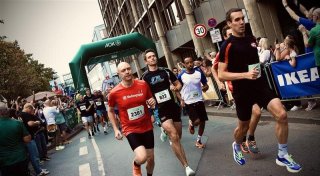 Teilnehmerrekord in Bielefeld: 2.800 Läufer bei Firmenevent am Start
