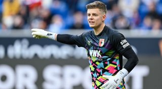 Augsburg-Torwart Dahmen: Bei Anruf England?