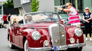 Mercedes-Day: Viele Mercedes-Fans pilgern ins Bielefelder Lenkwerk