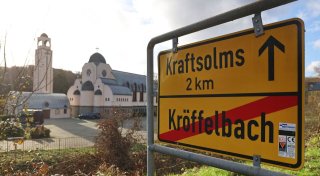 Fund abgetrennter Hände auf A45 - Weiter Suche nach Frau