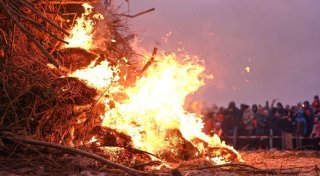 Hier finden die Osterfeuer 2025 im Kreis Lippe statt