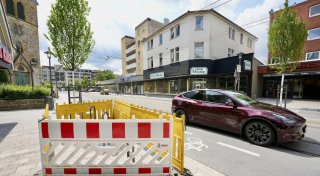 Anfang vom Ende einer Bielefelder Baustelle: So sieht die Brackweder Hauptstraße jetzt aus