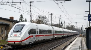 Bahn verjüngt Flotte - Fahrgastverband warnt vor Engpässen