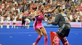 Thriller im Hockey-Park: Torfrau wird zur Penalty-Königin