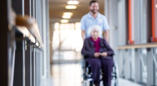 Kosten abhängig vom Wohnort: Hier zahlen Pflegebedürftige in OWL am meisten