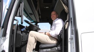 Eine E-Lkw-Premiere, Plakat-Provokation und Hilfe für Wildtiere