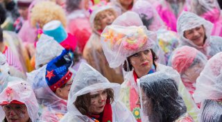 11.11., 11.11 Uhr - Tausende feiern Karneval in NRW