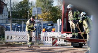 Diesel auf Löhner Baustelle ausgelaufen - Bauarbeiter verhindern Schlimmeres