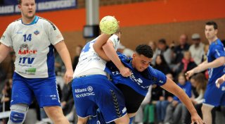 Jöllenbecker Handballer biegen einen Elf-Tore-Rückstand gerade