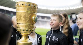 Emotionales Video: Kinder aus OWL begleiten Arminia-Spieler ins DFB-Pokalfinale