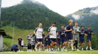 Mit vielen Fotos: So lief für den SC Paderborn 07 der erste Tag im Trainingslager