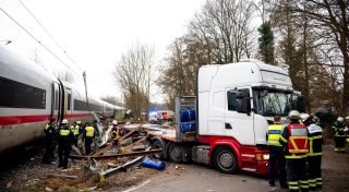 Zahl der Verletzten nach ICE-Unfall in Hamburg gestiegen