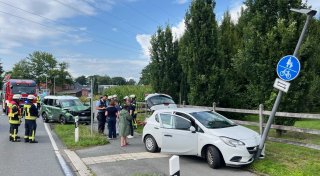Es kracht gleich zwei Mal: Zwei Verletzte nach Unfall im Kreis Gütersloh