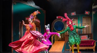 Theaterpremiere, Kabarett sowie Rock- und Folkmusik: Tipps fürs Wochenende im Kreis Paderborn