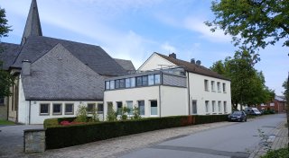 Abriss-Beschluss für Pfarrhaus im Bürener Land alarmiert Bürger