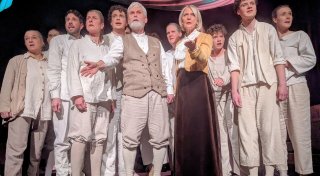 Gelungene Indoor-Premiere der Freilichtbühne im Kreis Höxter