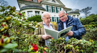 Verwunschener Bielefelder Park mit ungewöhnlichen Pflanzen-Raritäten