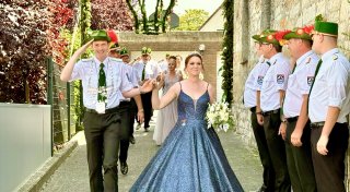 Traumkleid und Traumwetter beim Schützenfest in Nordborchen